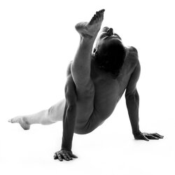 yoga-bw-1.jpg