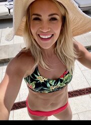 Carrie Underwood (7).jpg