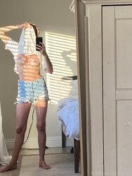 nataliemaeyoga-02-06-2020-44325233-And feeling a little like this.jpg