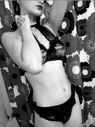 Screenshot_20201007-214412_Samsung Internet.jpg