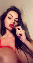 yvonne_bar-15-10-2020-140497173-Hey babies. I know many of you love me for that Bimbo .jpg