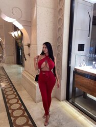 yvonne_bar-20-09-2020-122453112-With or without the top swipe to see me take it off.jpg