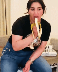 y5afWjzvQr (online-video-cutter.com).gif