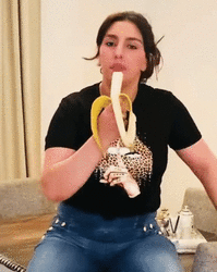 y5afWjzvQr (online-video-cutter.com) (1).gif