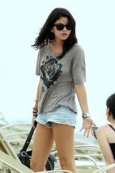 Selena Gomez 20.jpg