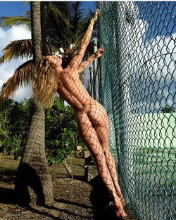 lauren bonner 19931656_110705126237047_5229802108051521536_n.jpg